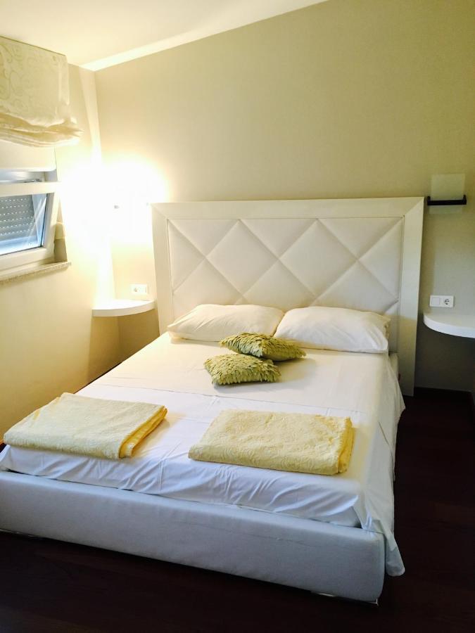 Appartamento Apartman Eva Zara Esterno foto