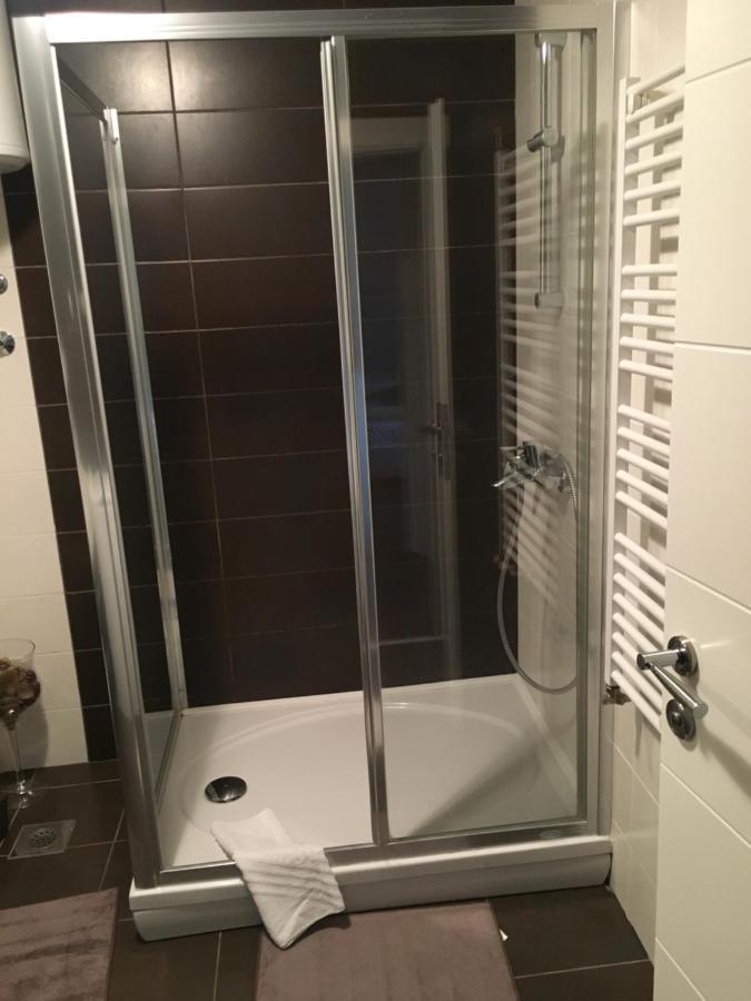 Appartamento Apartman Eva Zara Esterno foto